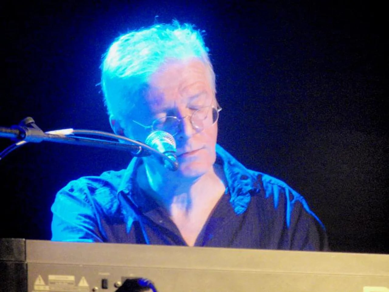 Portrait of Woolly Wolstenholme (1947–2010) – memorial page