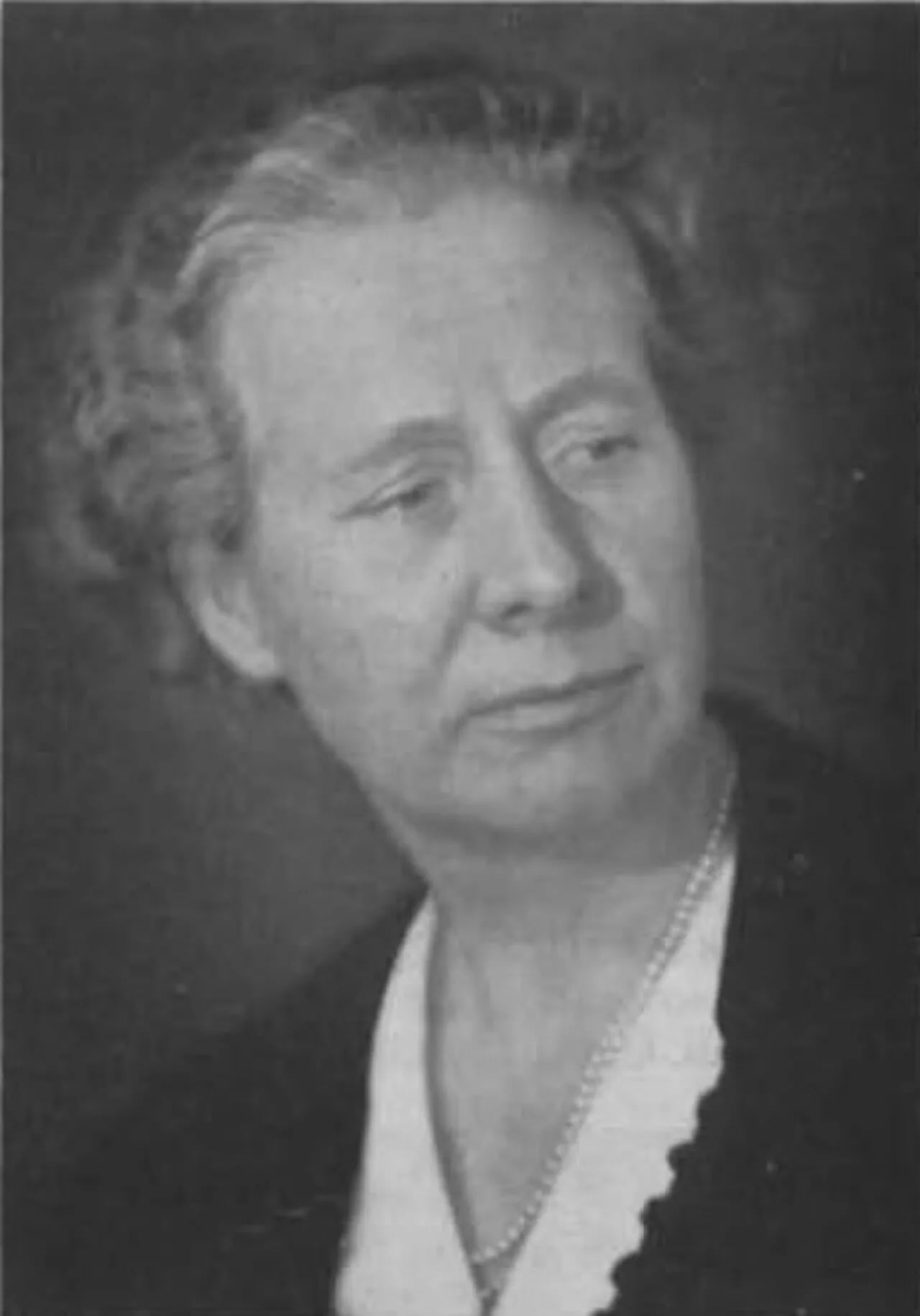 Portrait of Henriette Laman Trip de Beaufort (1890–1982) – memorial page