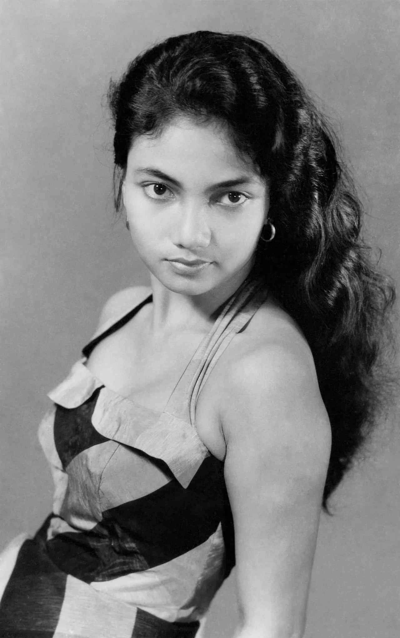 Portrait of Lies Noor (1933–1961) – memorial page