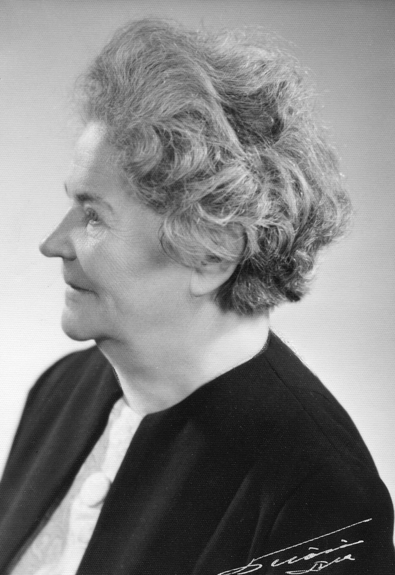 Portrait of Rosa Salmelin (1890–1963) – memorial page