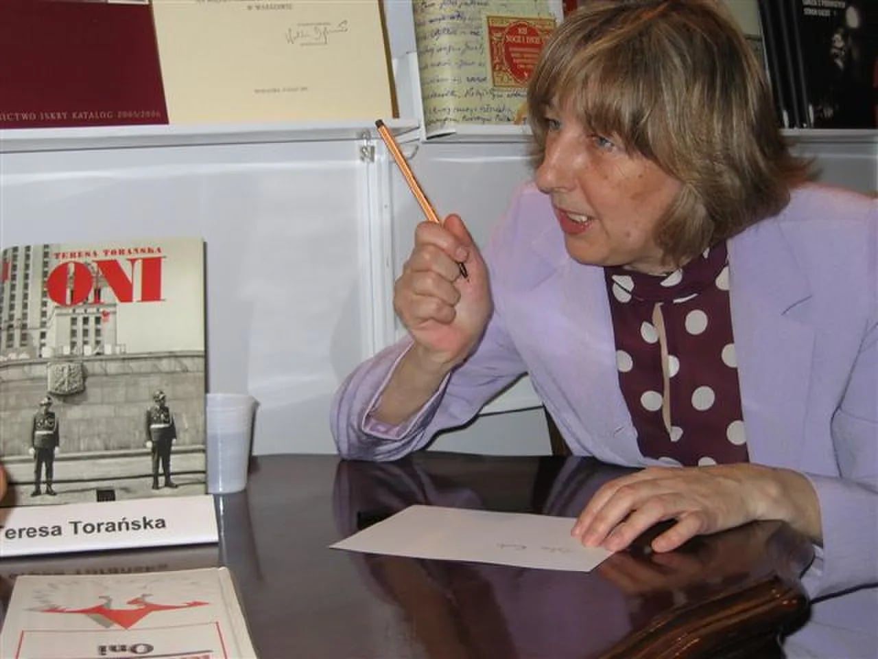 Portrait of Teresa Torańska (1944–2013) – memorial page
