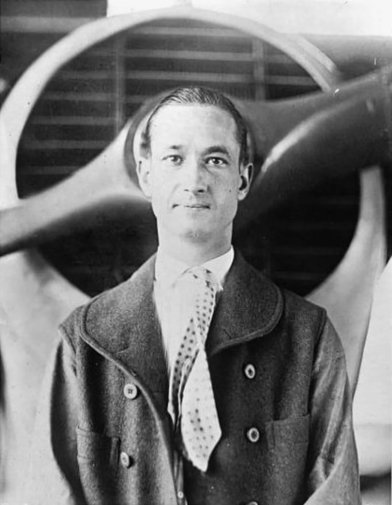 Portrait of Frank Wead (1895–1947) – memorial page
