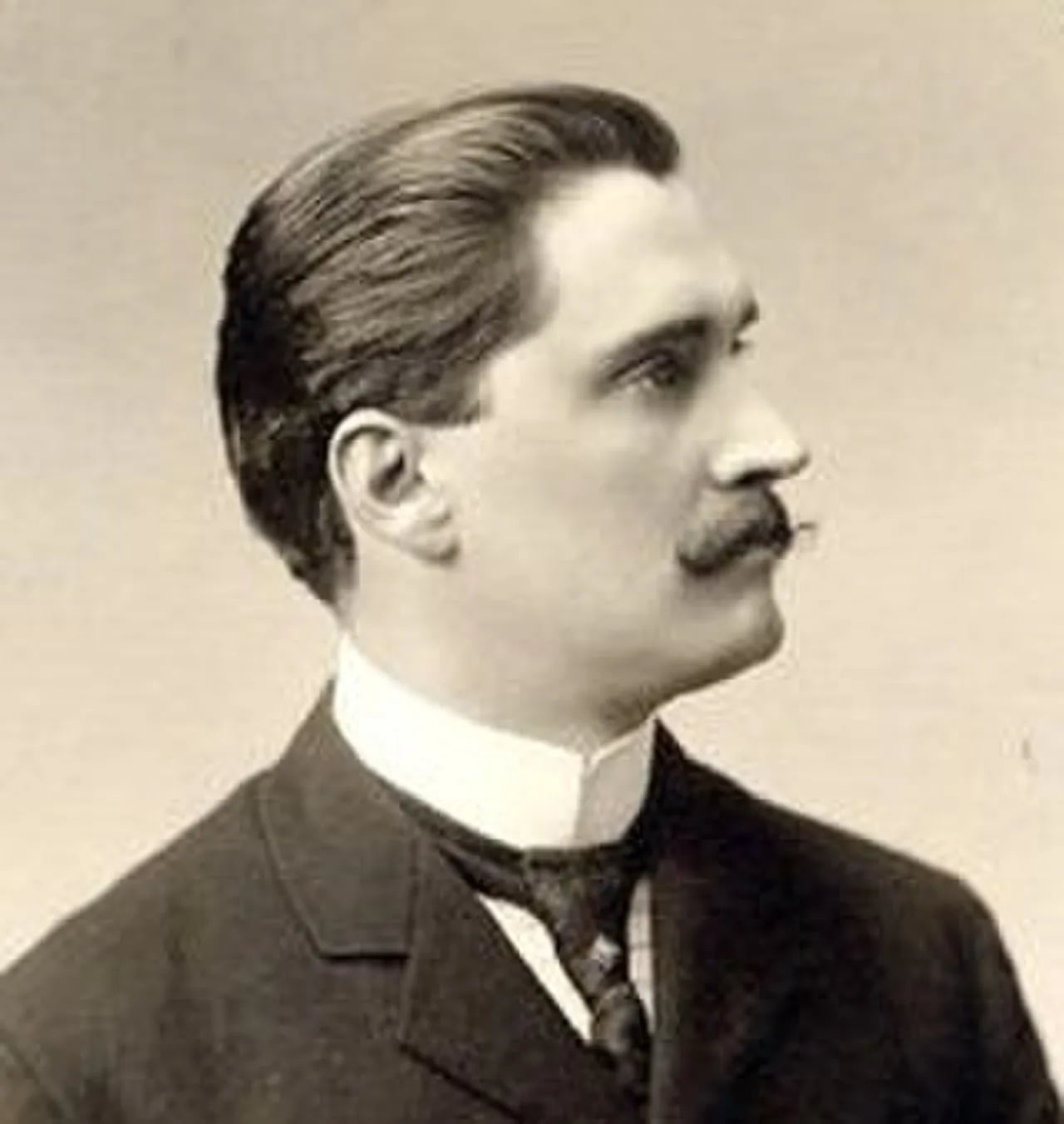 Porträt von Achille Bergevin (1870–1933) – Gedenkseite