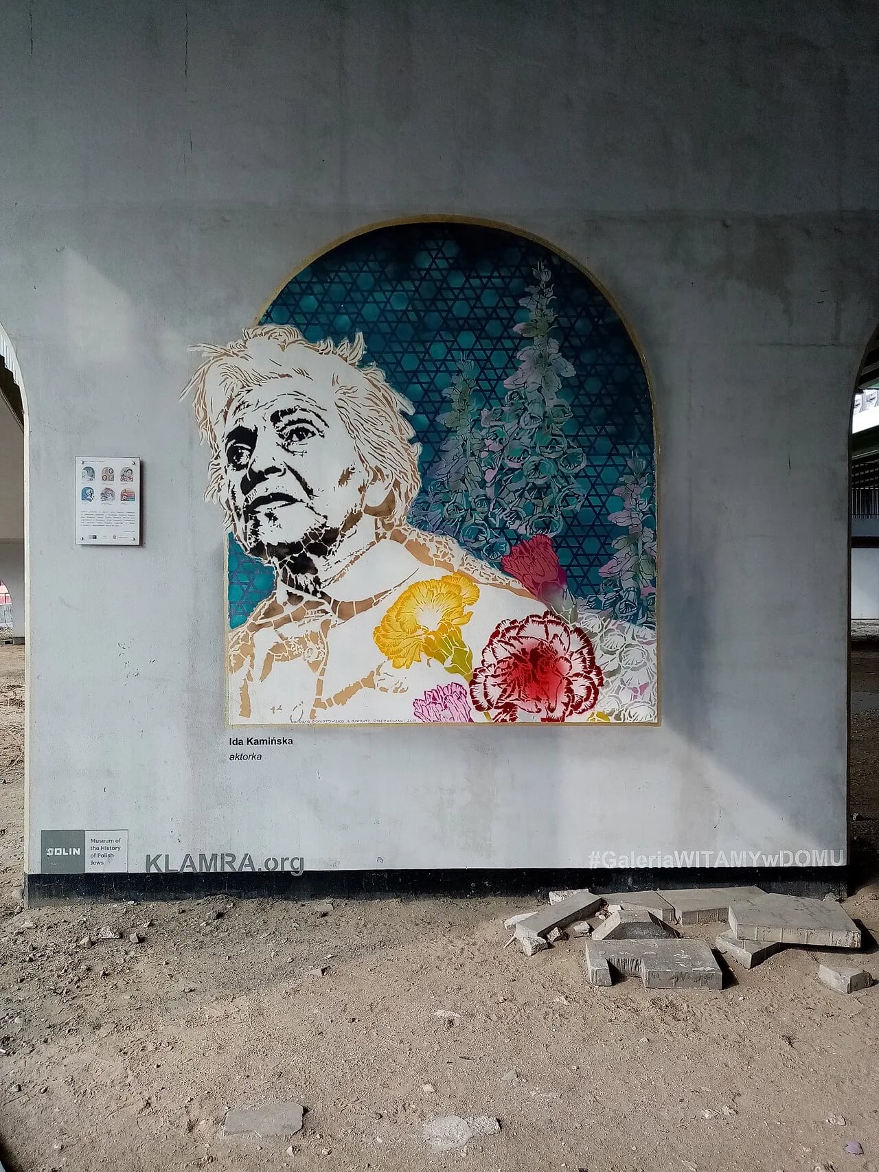 Portrait of Ida Kamińska (1899–1980) – memorial page