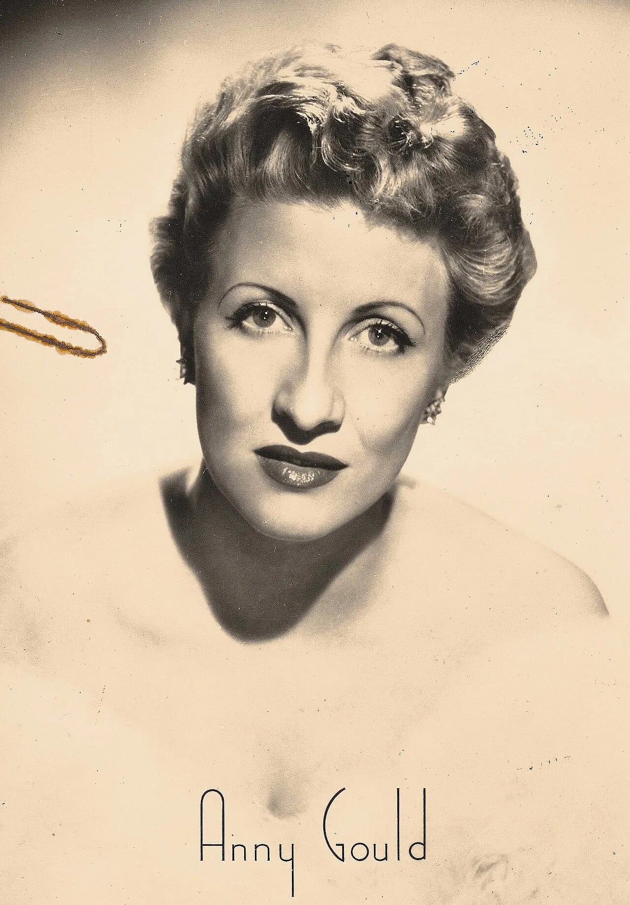 Portrait of Anny Gould (1920–2013) – memorial page