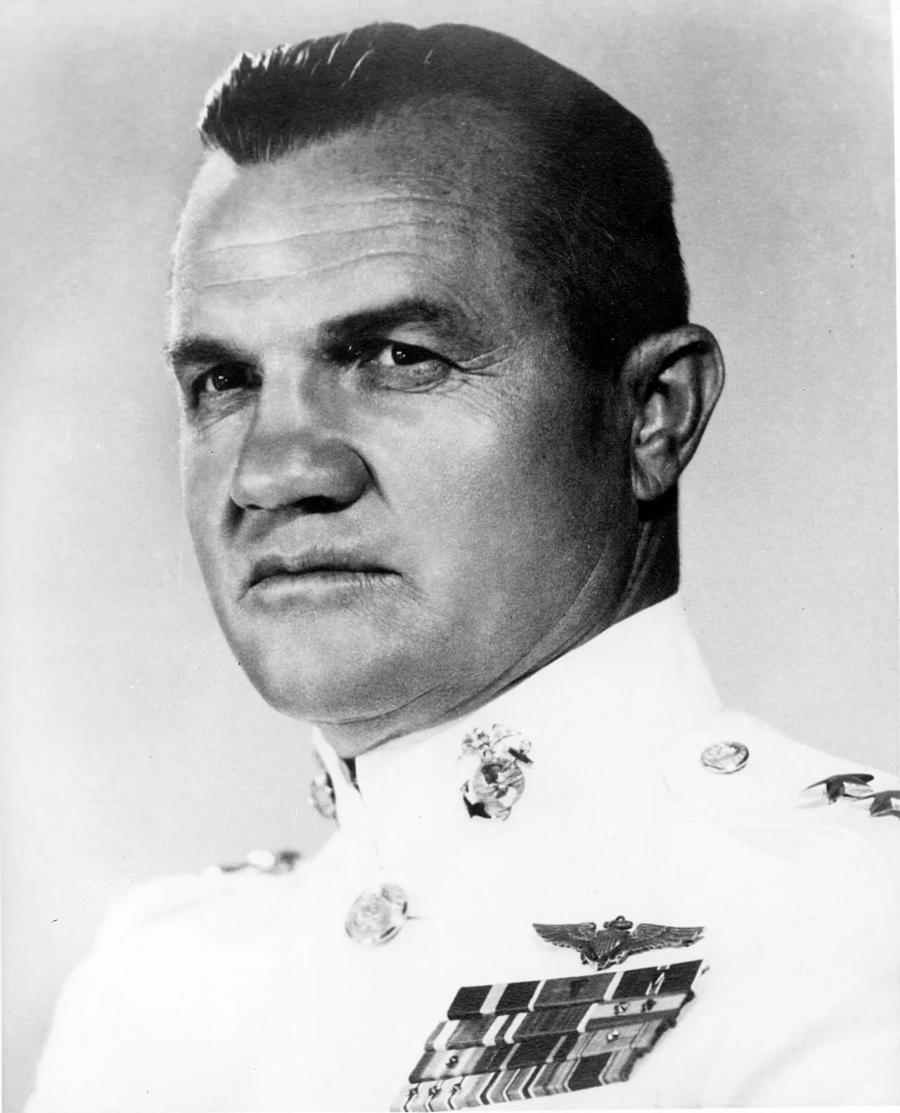 Portrait of William J. Wallace (1895–1977) – memorial page