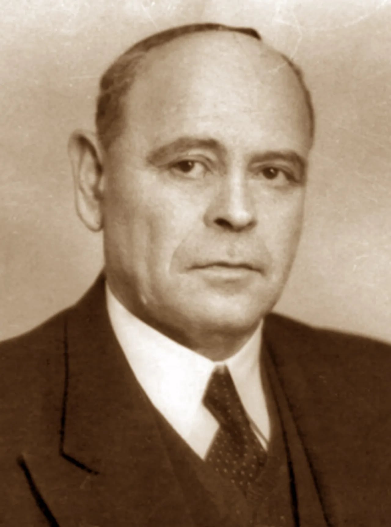 Portrait of Yitzhak Olshan (1895–1983) – memorial page