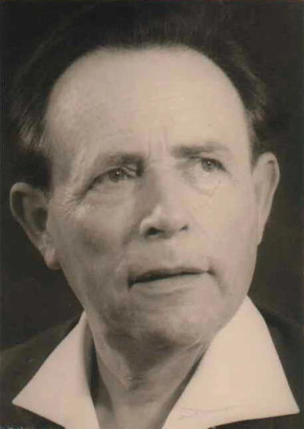 Portrait of Aharon Becker (1905–1995) – memorial page
