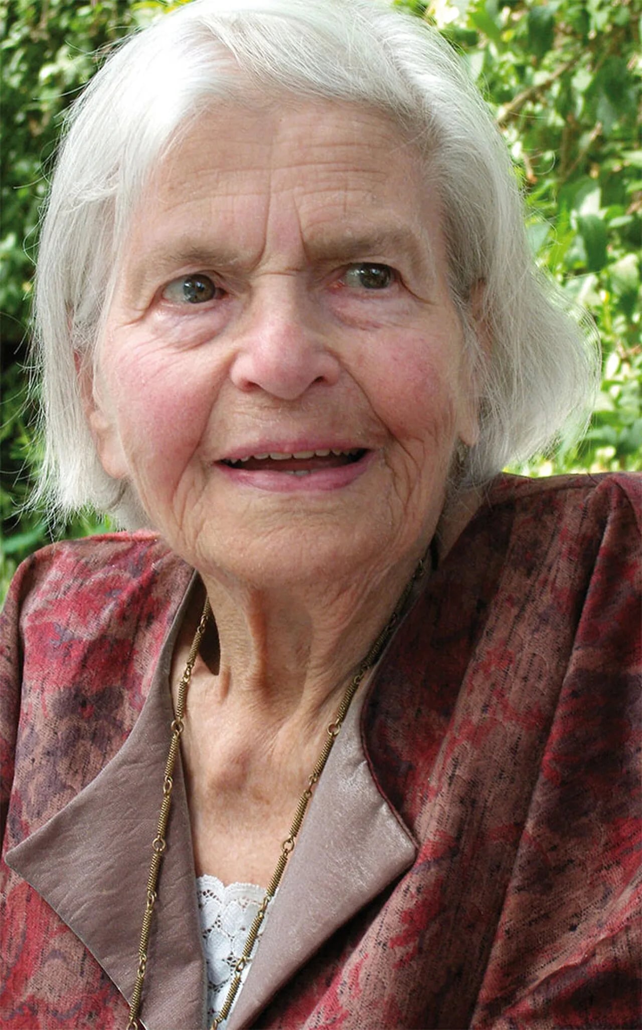 Portrait of Ingeborg Hunzinger (1915–2009) – memorial page
