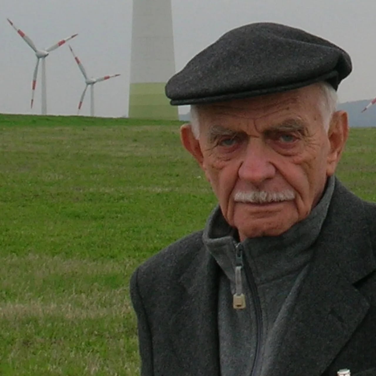 Portrait of Erico Spinadel (1929–2020) – memorial page