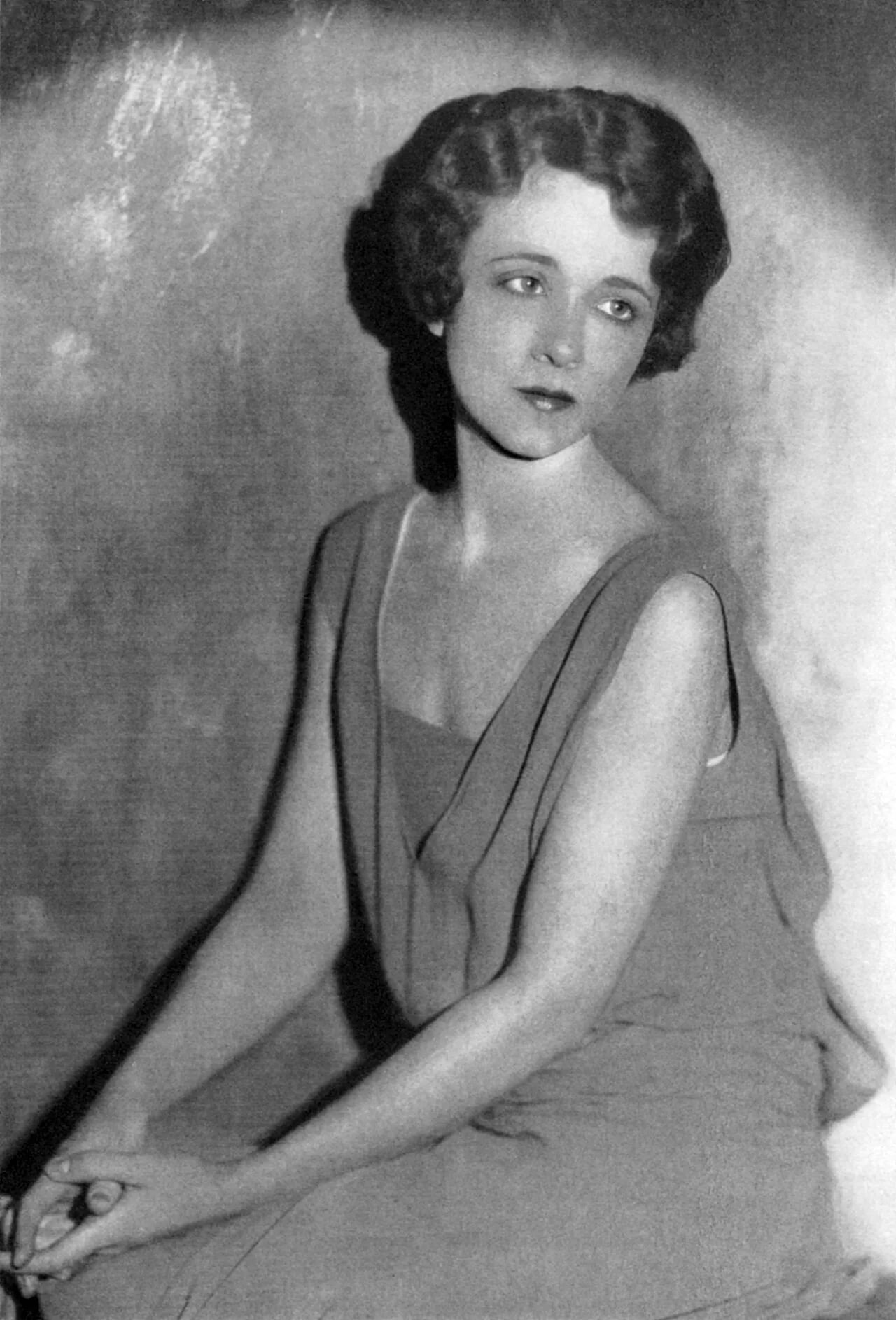 Portrait of Dorothy Peterson (1897–1979) – memorial page