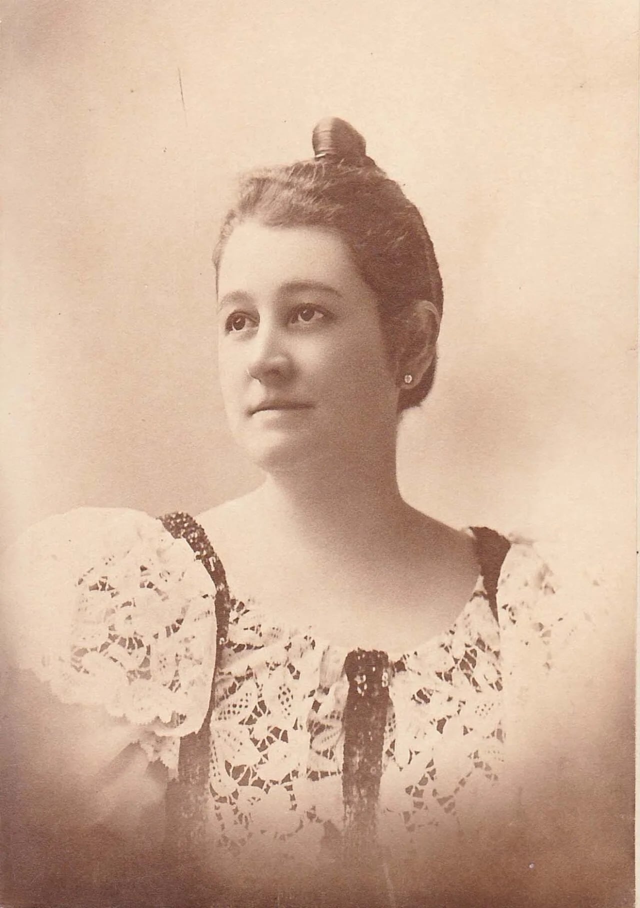 Porträt von Jennie Louise Crocker Fassett (1860–1939) – Gedenkseite
