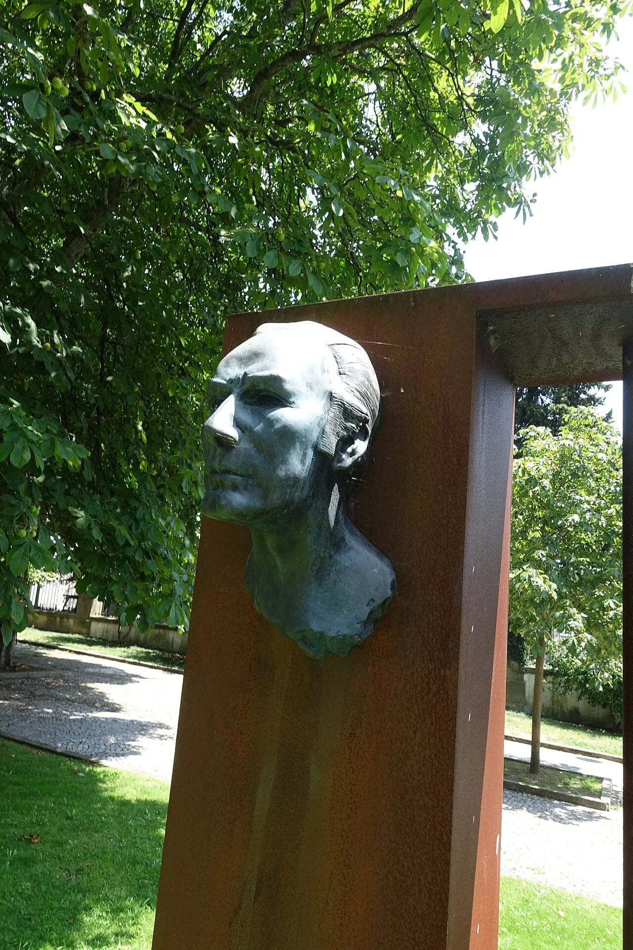 Portrait of Hermínio da Palma Inácio (1922–2009) – memorial page