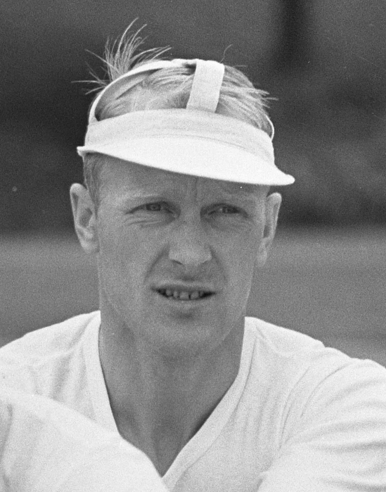 Portrait of Veli Lehtelä (1935–2020) – memorial page