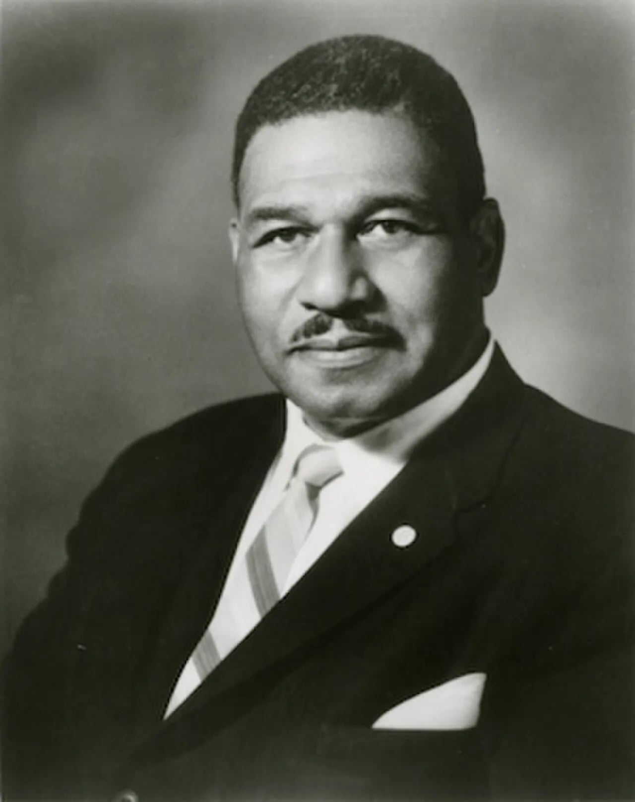Portrait of Frederick O'Neal (1905–1992) – memorial page