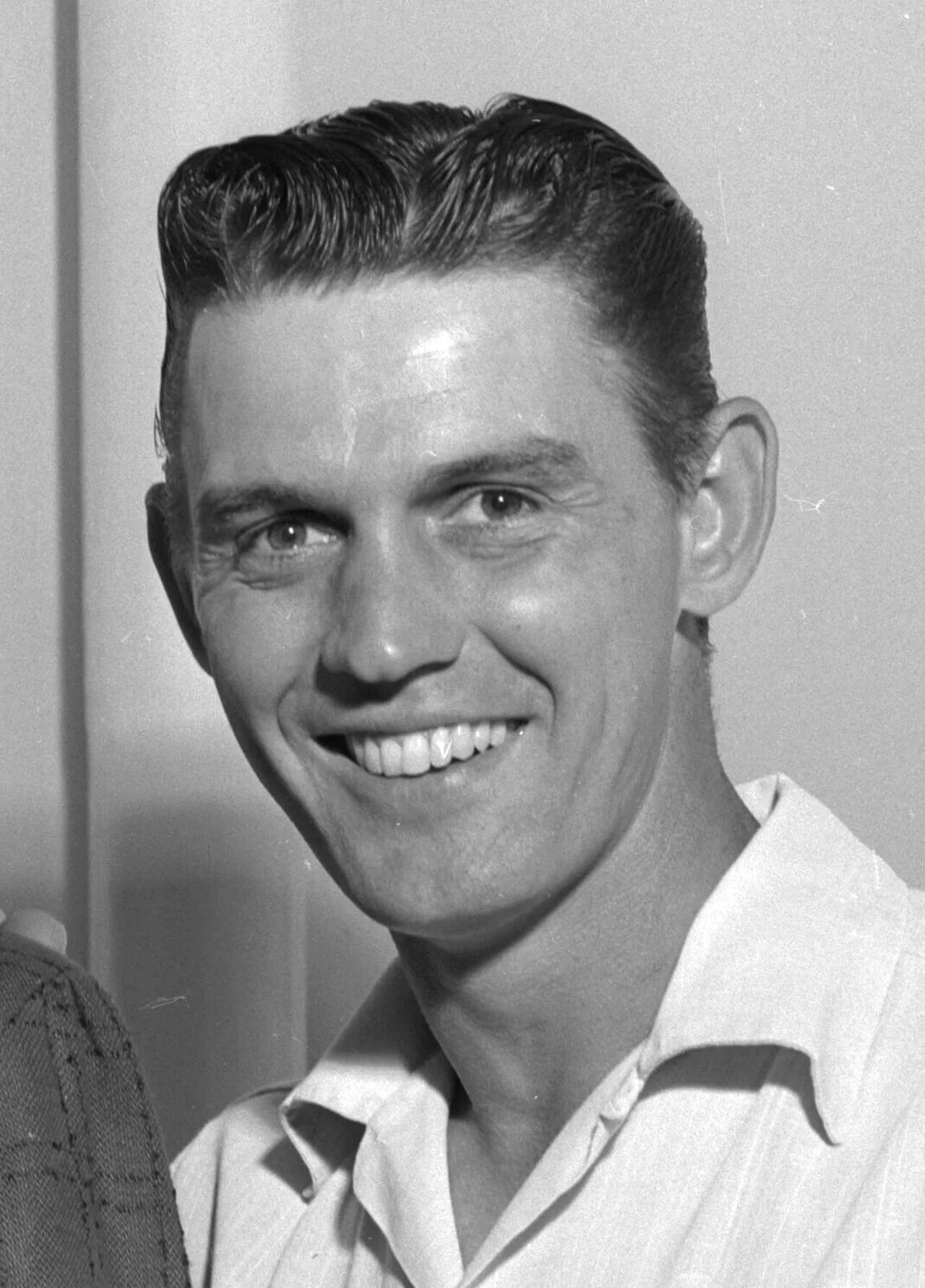 Portrait of Gene Mauch (1925–2005) – memorial page