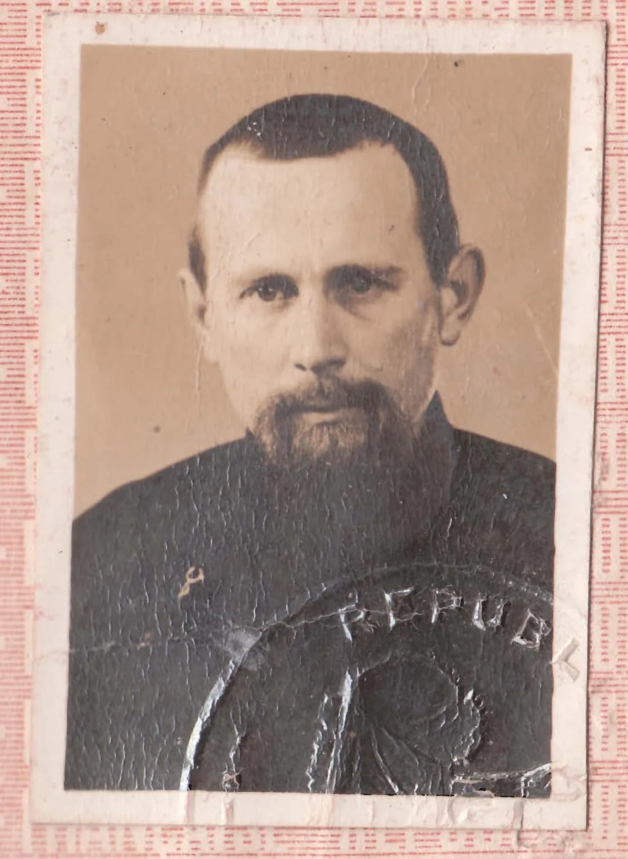 Portrait of Henri Pinault (1904–1987) – memorial page