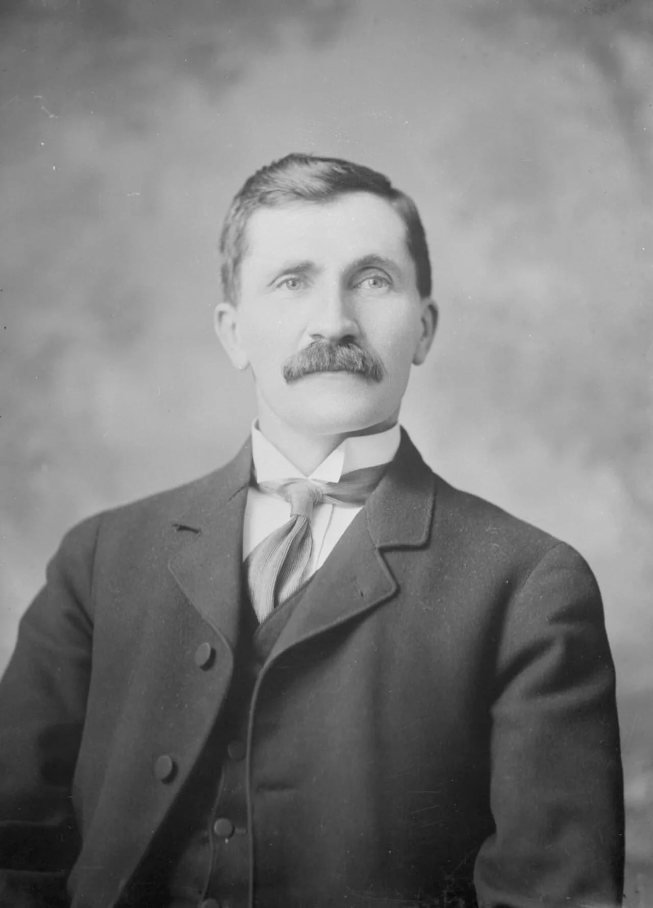 Portrait of Joseph Pierre Octave Guilbault (1870–1924) – memorial page