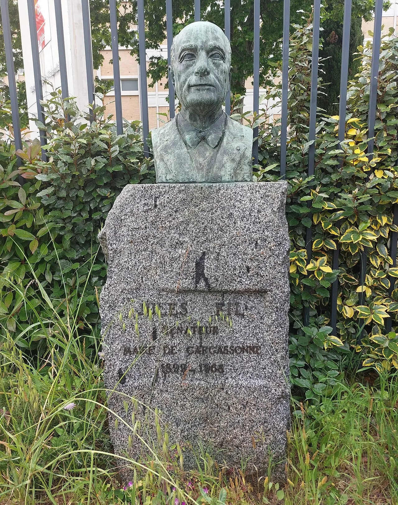 Porträt von Jules Fil (1899–1968) – Gedenkseite