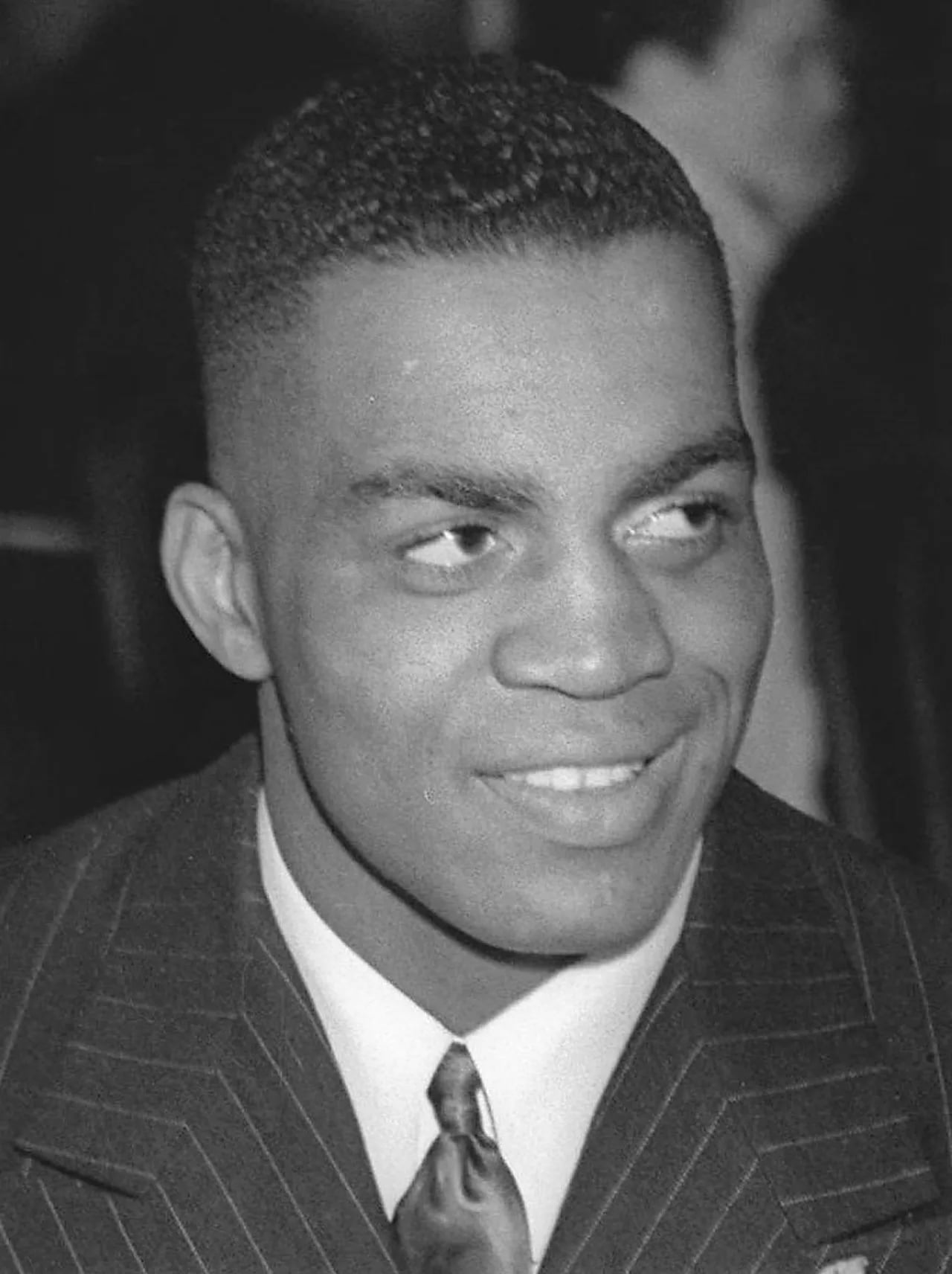 Portrait of Kenny Washington (1918–1971) – memorial page