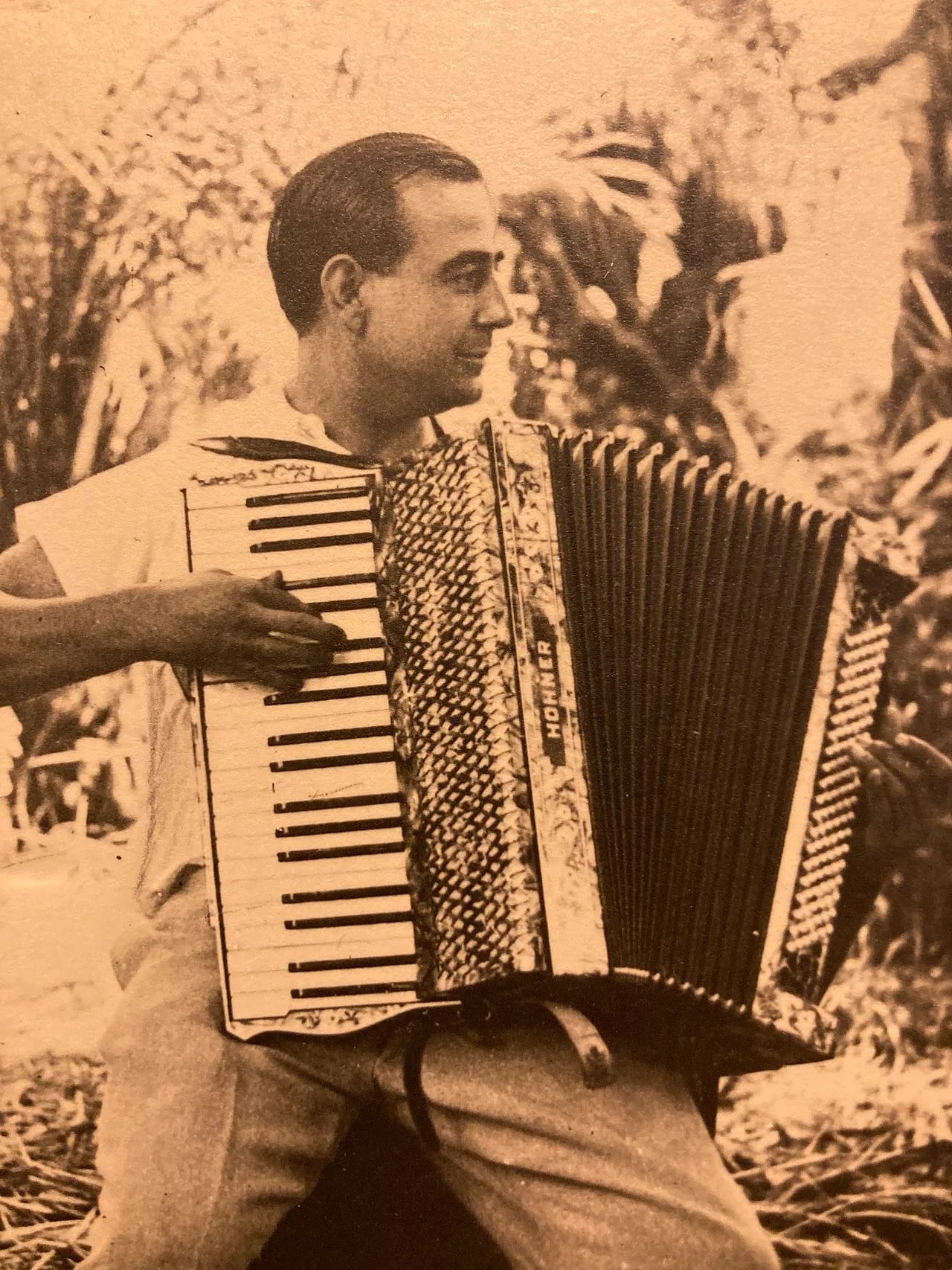 Portrait of Laurent Guerrero (1902–1937) – memorial page