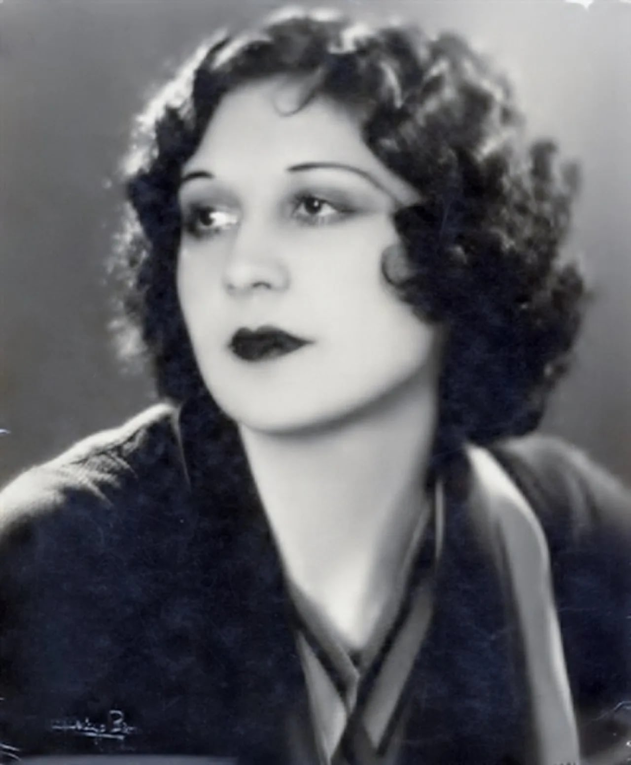 Portrait of Lita Grey (1908–1995) – memorial page