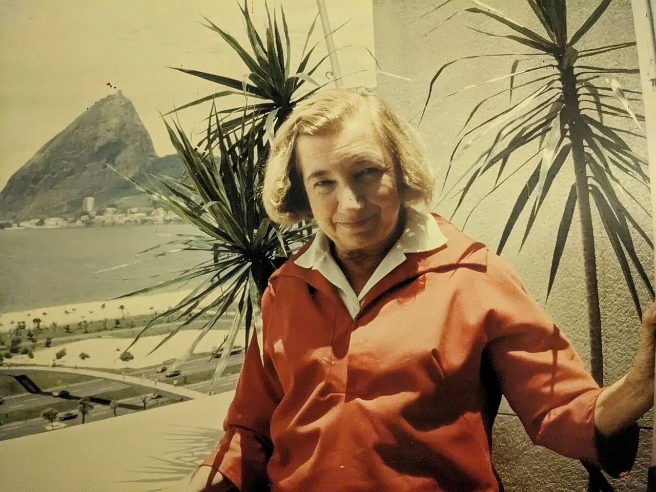 Portrait of Marie-Antoinette Tonnelat (1912–1980) – memorial page