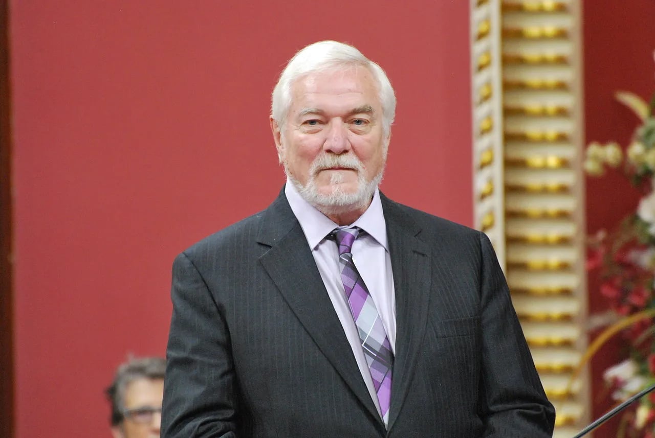 Portrait of Michel Dumont (1941–2020) – memorial page