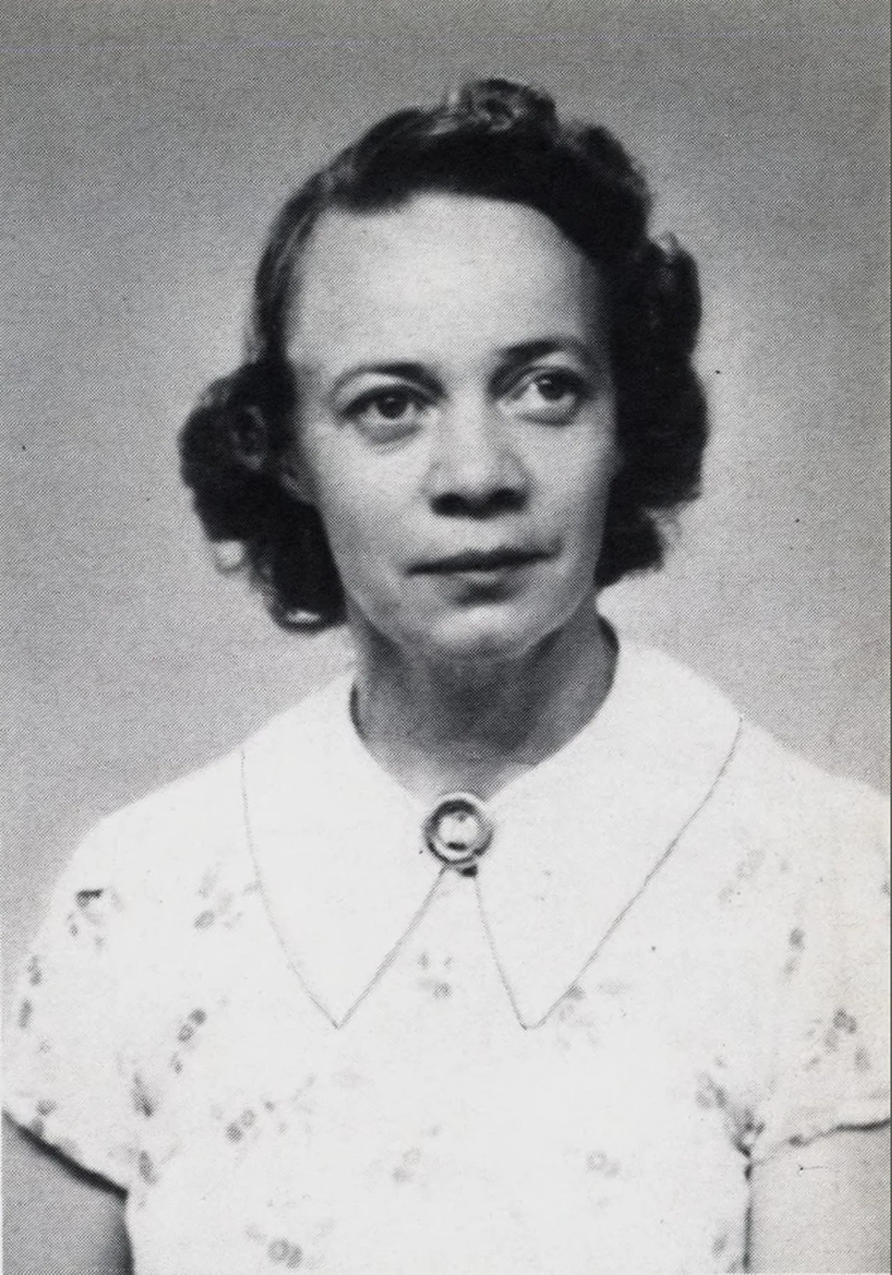 Portrait of Åsta Holth (1904–1999) – memorial page