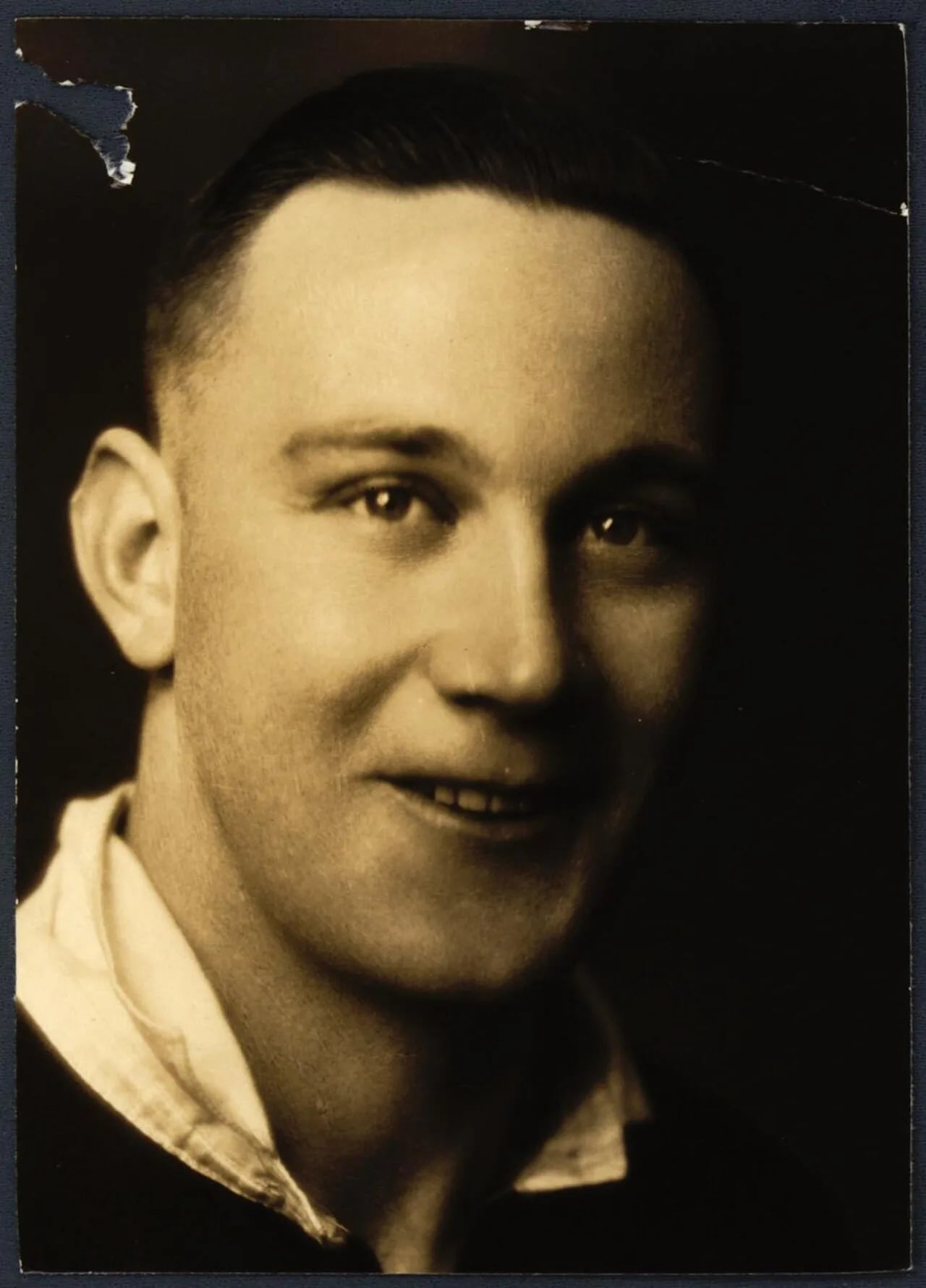 Porträt von Rod MacKenzie (1909–2000) – Gedenkseite