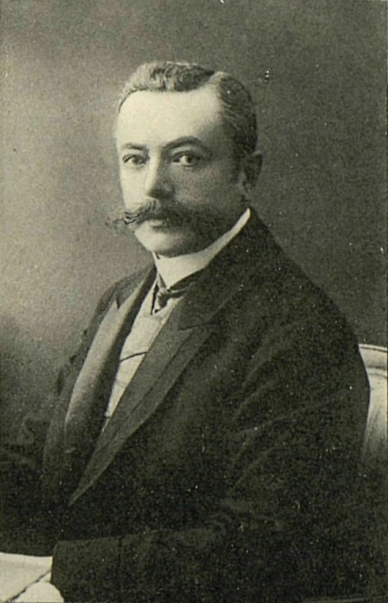 Porträt von Nikolai Lavrinovski (1875–1930) – Gedenkseite