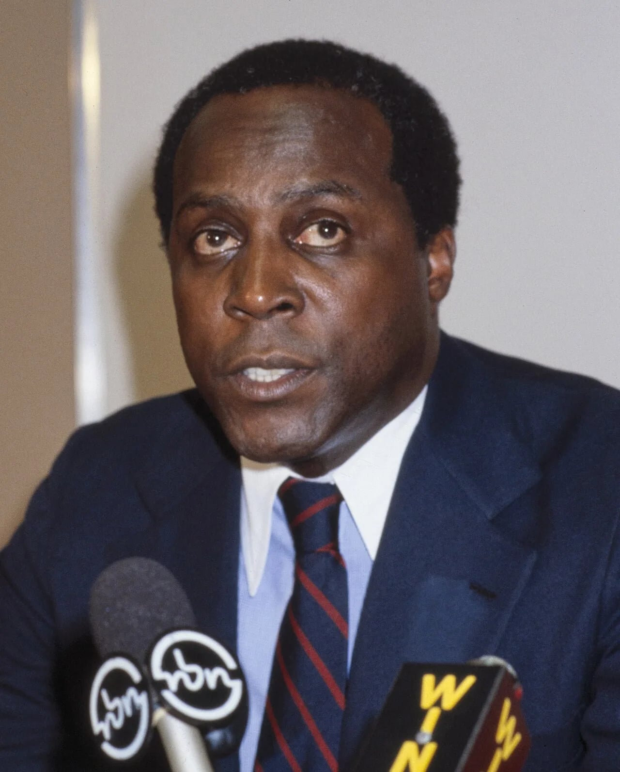 Porträt von Vernon Jordan (1935–2021) – Gedenkseite