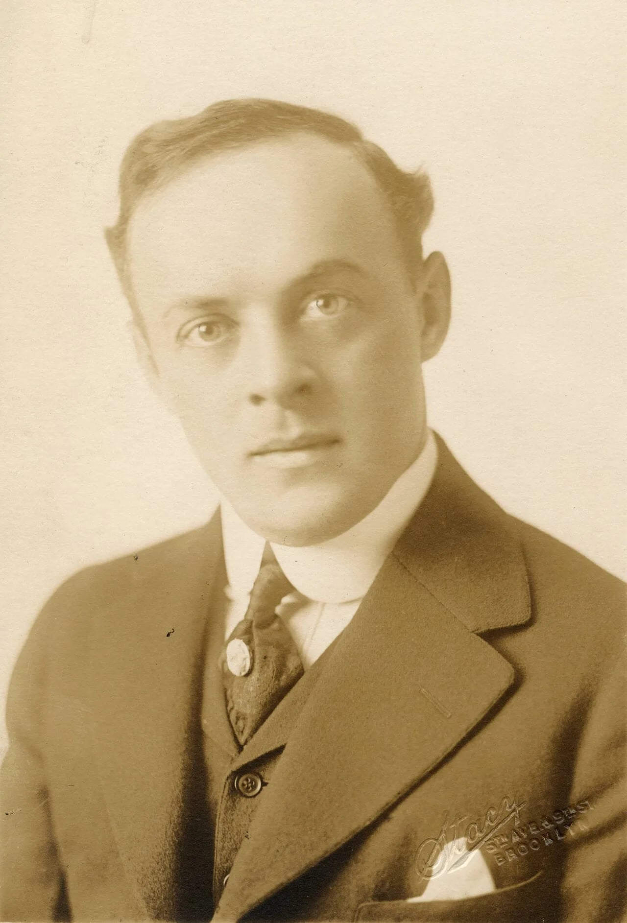 Porträt von Wally Van (1880–1974) – Gedenkseite