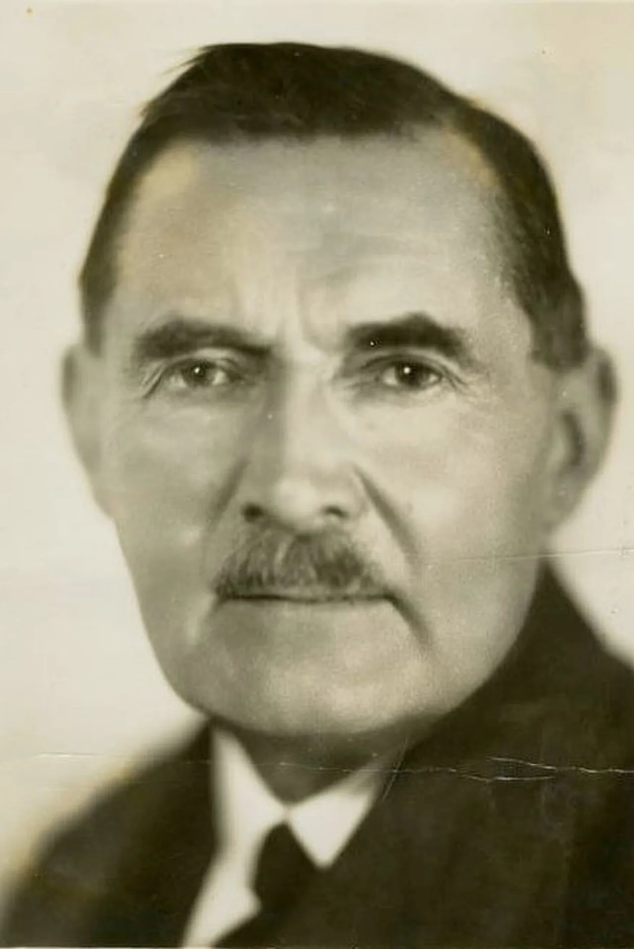 Portrait of Yves Guillemot (1869–1959) – memorial page