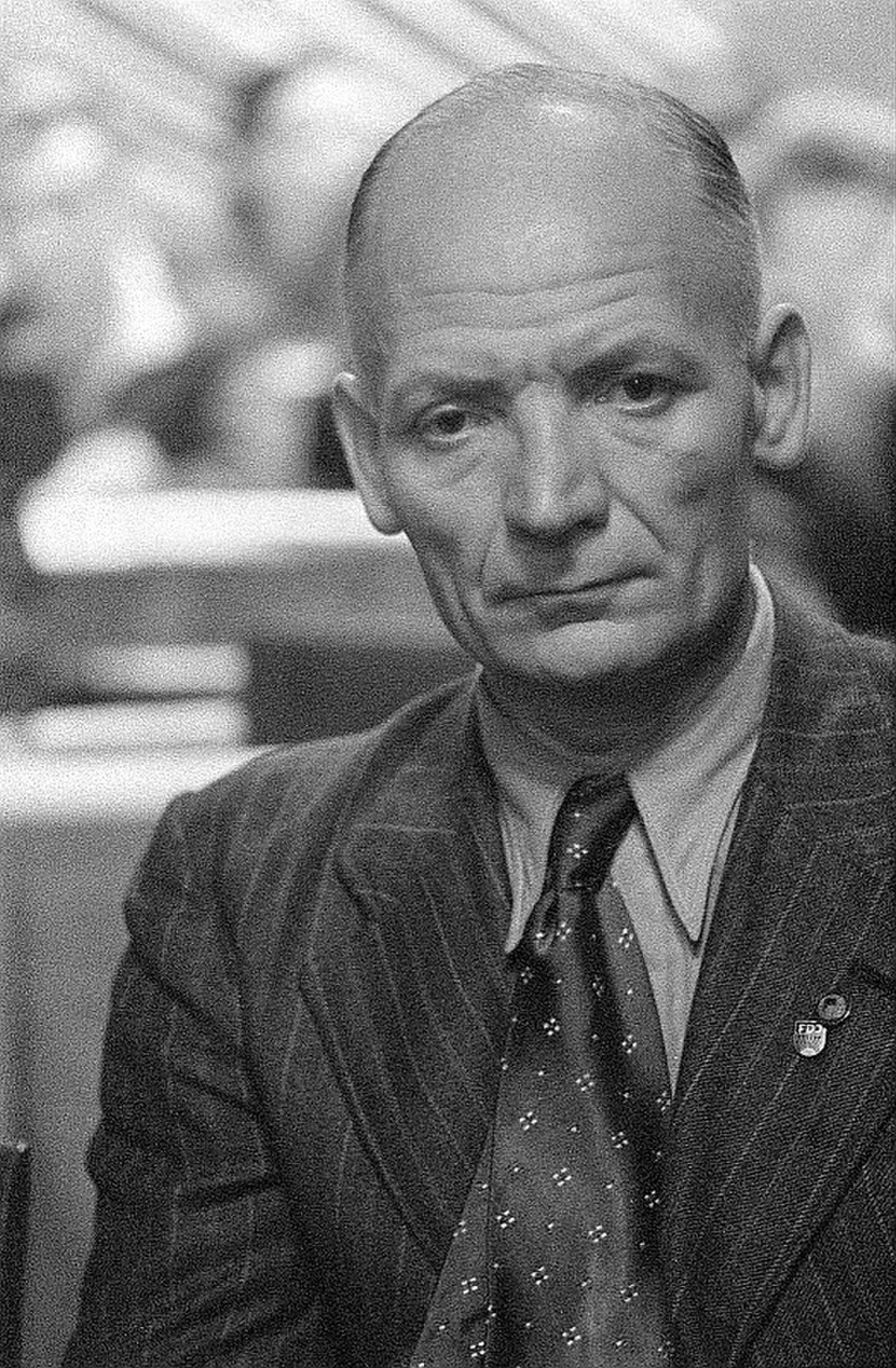 Porträt von Adolf Hennecke (1905–1975) – Gedenkseite