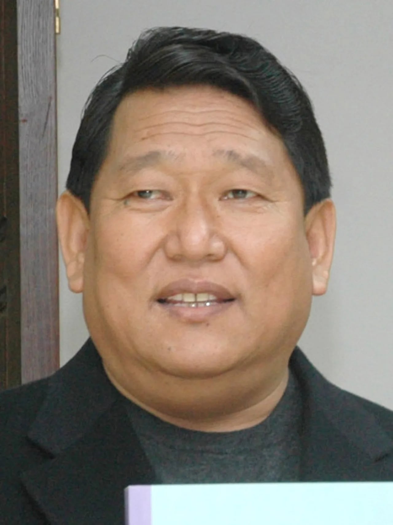 Porträt von Dorjee Khandu (1955–2011) – Gedenkseite