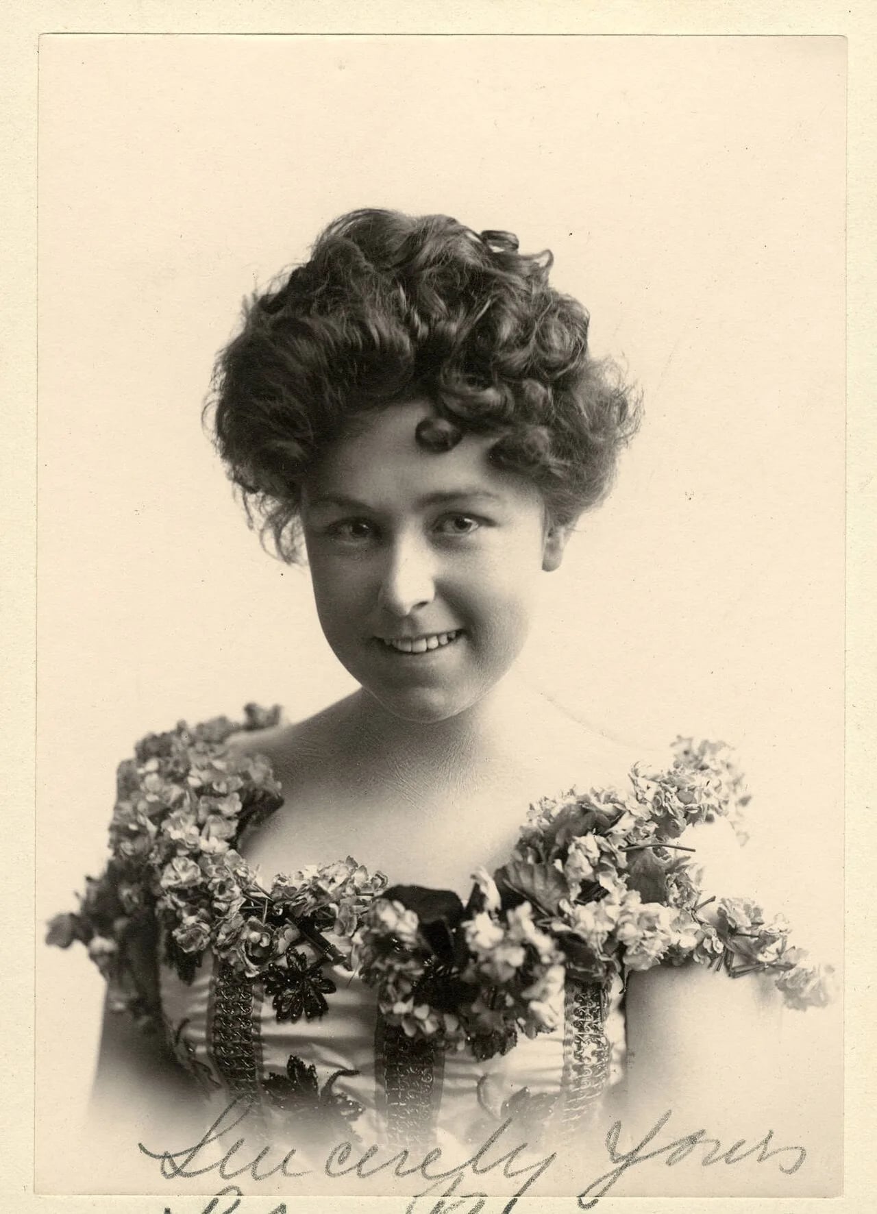Porträt von Lily Branscombe (1876–1970) – Gedenkseite