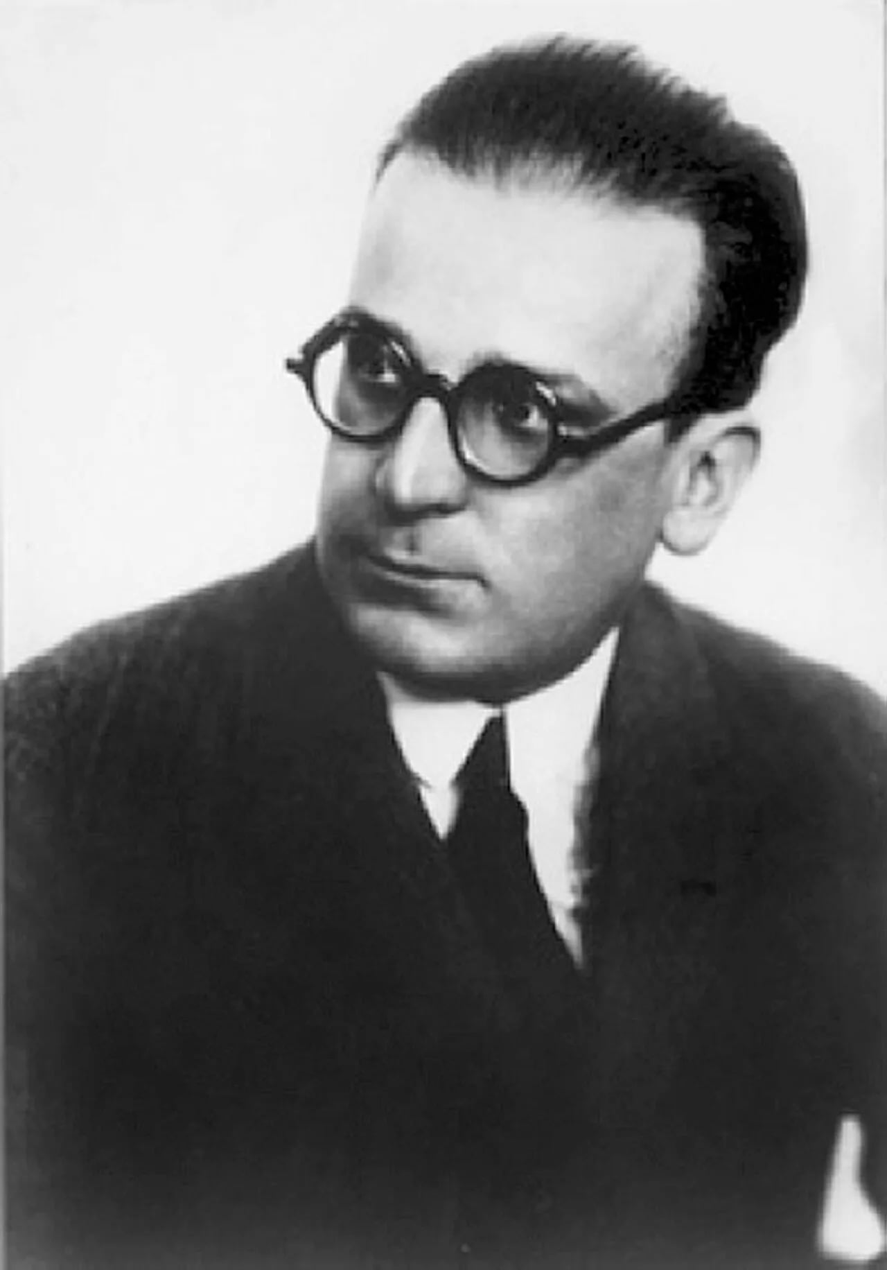 Portrait of Moriz Seeler (1896–1942) – memorial page