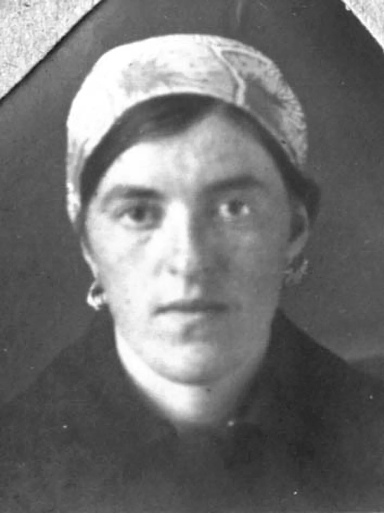 Portrait of Tatyana Grimblit (1903–1937) – memorial page