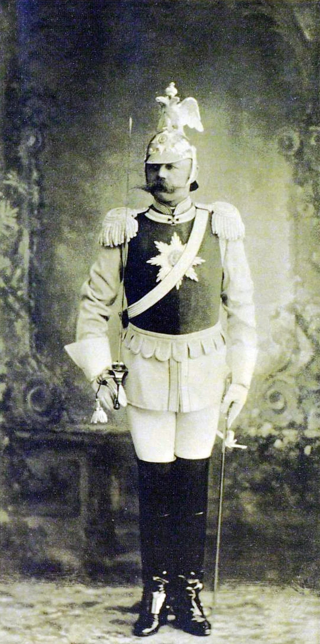 Portrait of Arthur von Grünewaldt (1847–1922) – memorial page