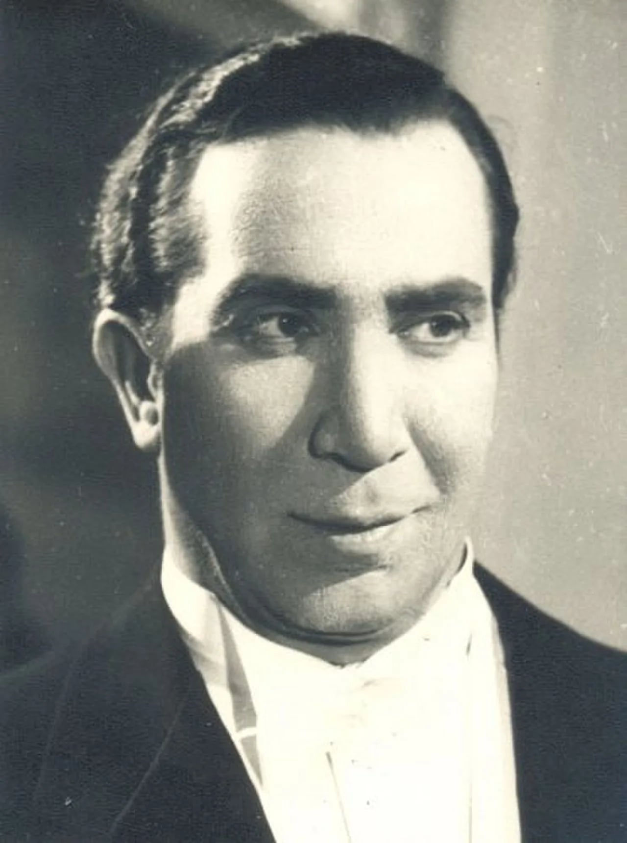 Portrait of Youssef Wahbi (1898–1982) – memorial page