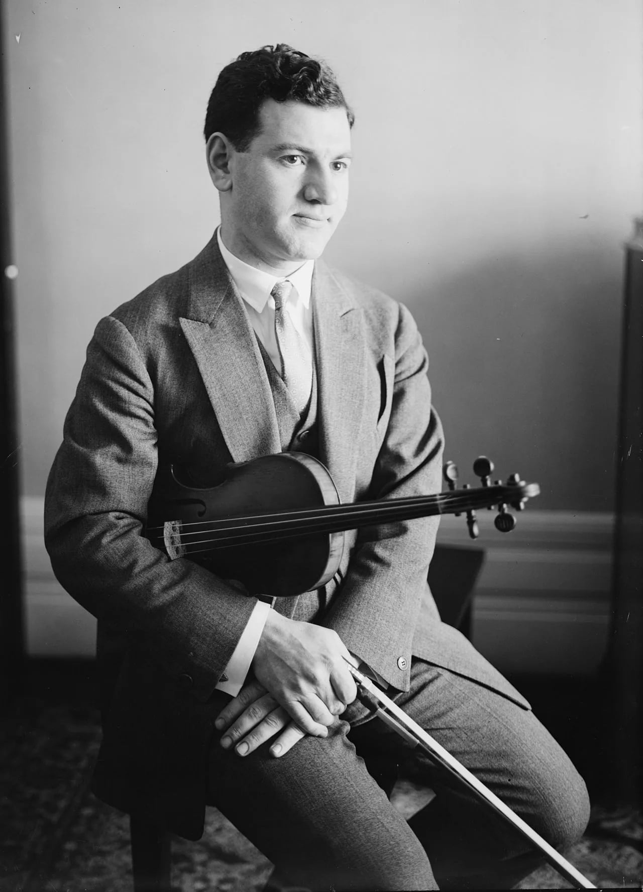Portrait of Mischa Mischakoff (1896–1981) – memorial page