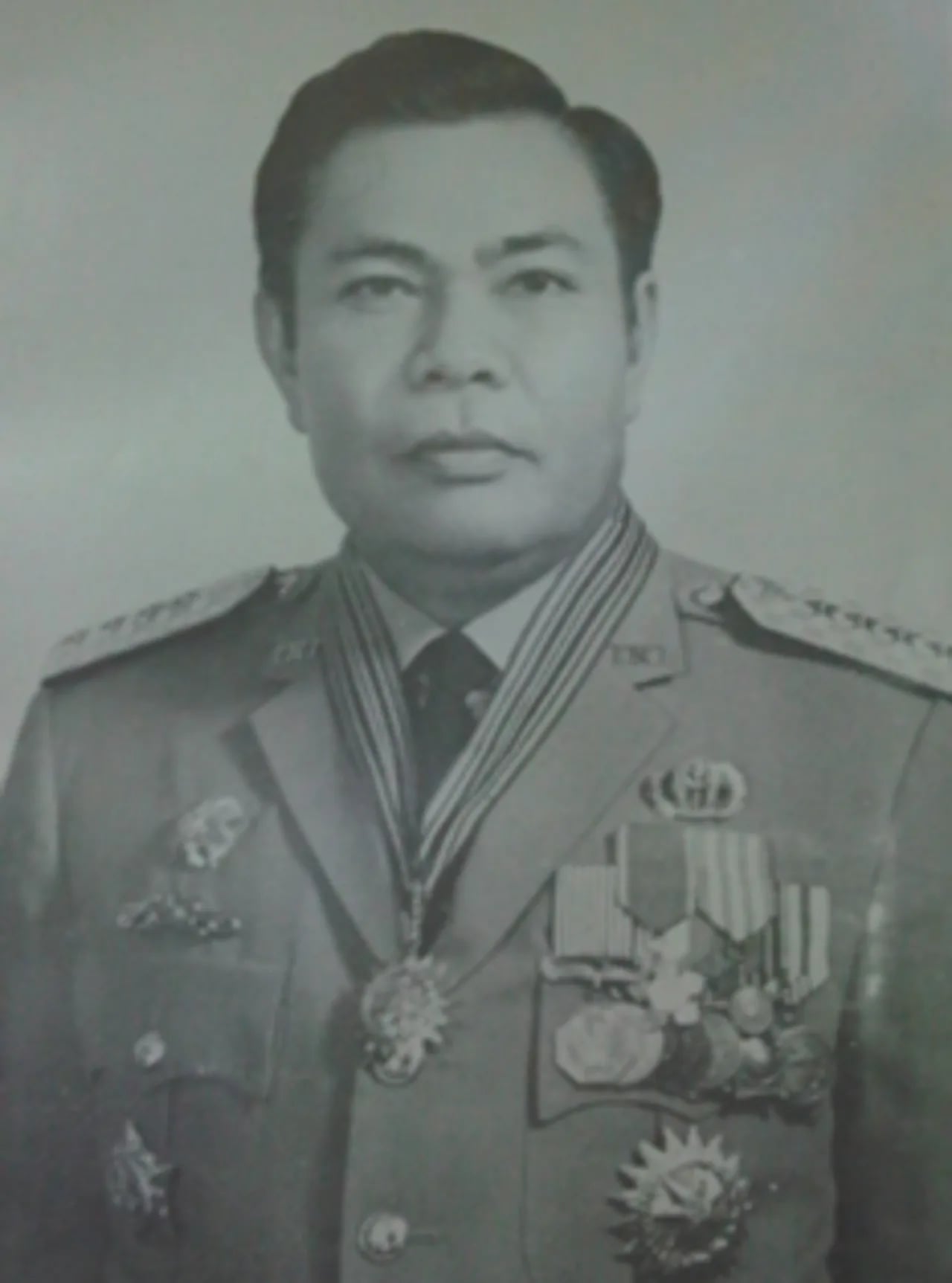 Portrait of Maraden Panggabean (1922–2000) – memorial page