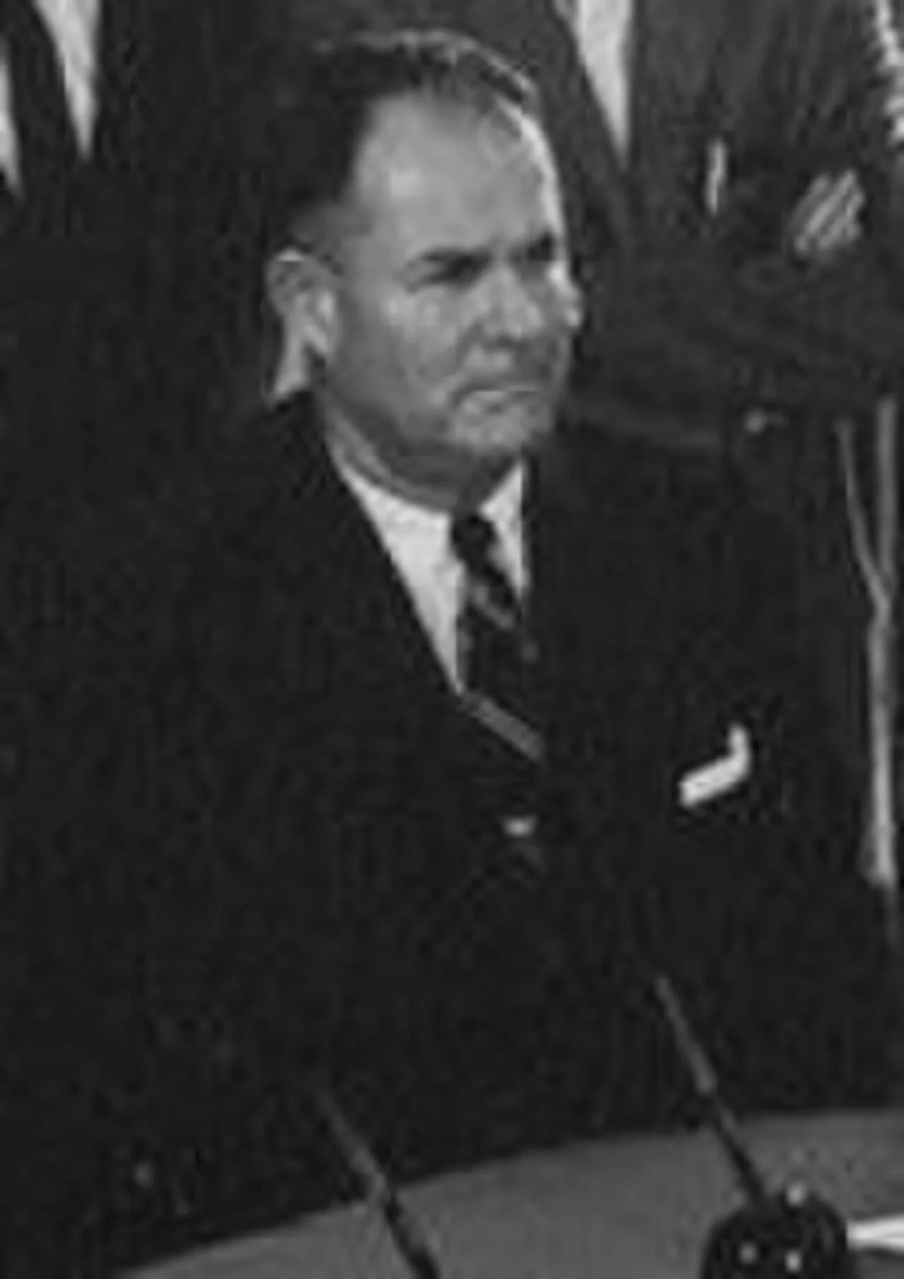Portrait of Elbert N. Carvel (1910–2005) – memorial page