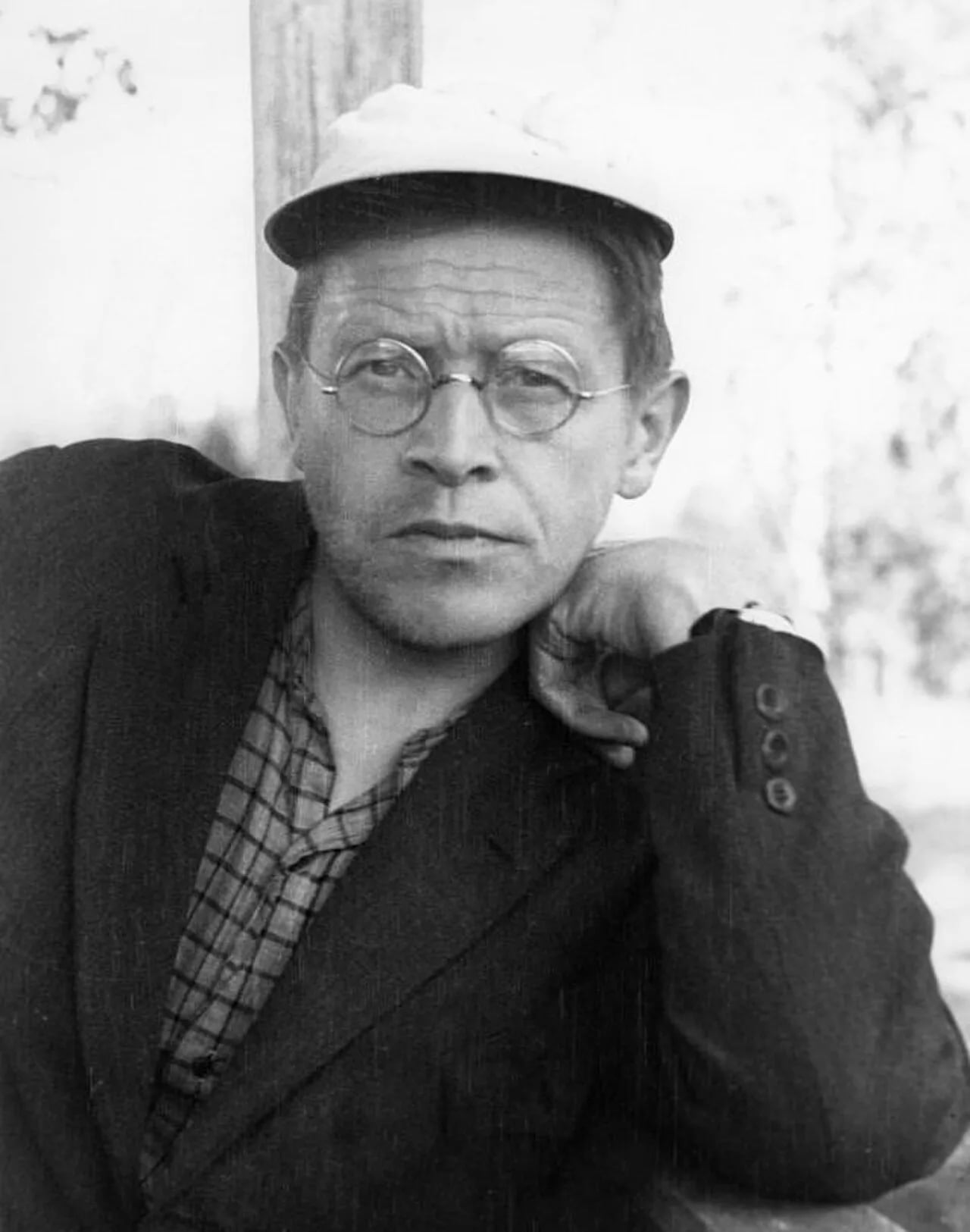 Portrait of Lauri Pihkala (1888–1981) – memorial page