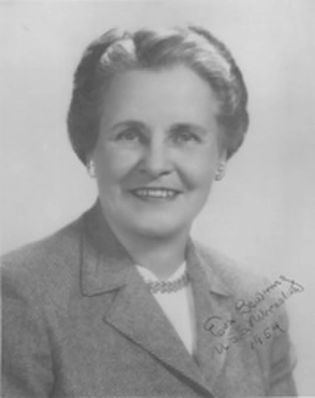 Portrait of Eva Kelly Bowring (1892–1985) – memorial page