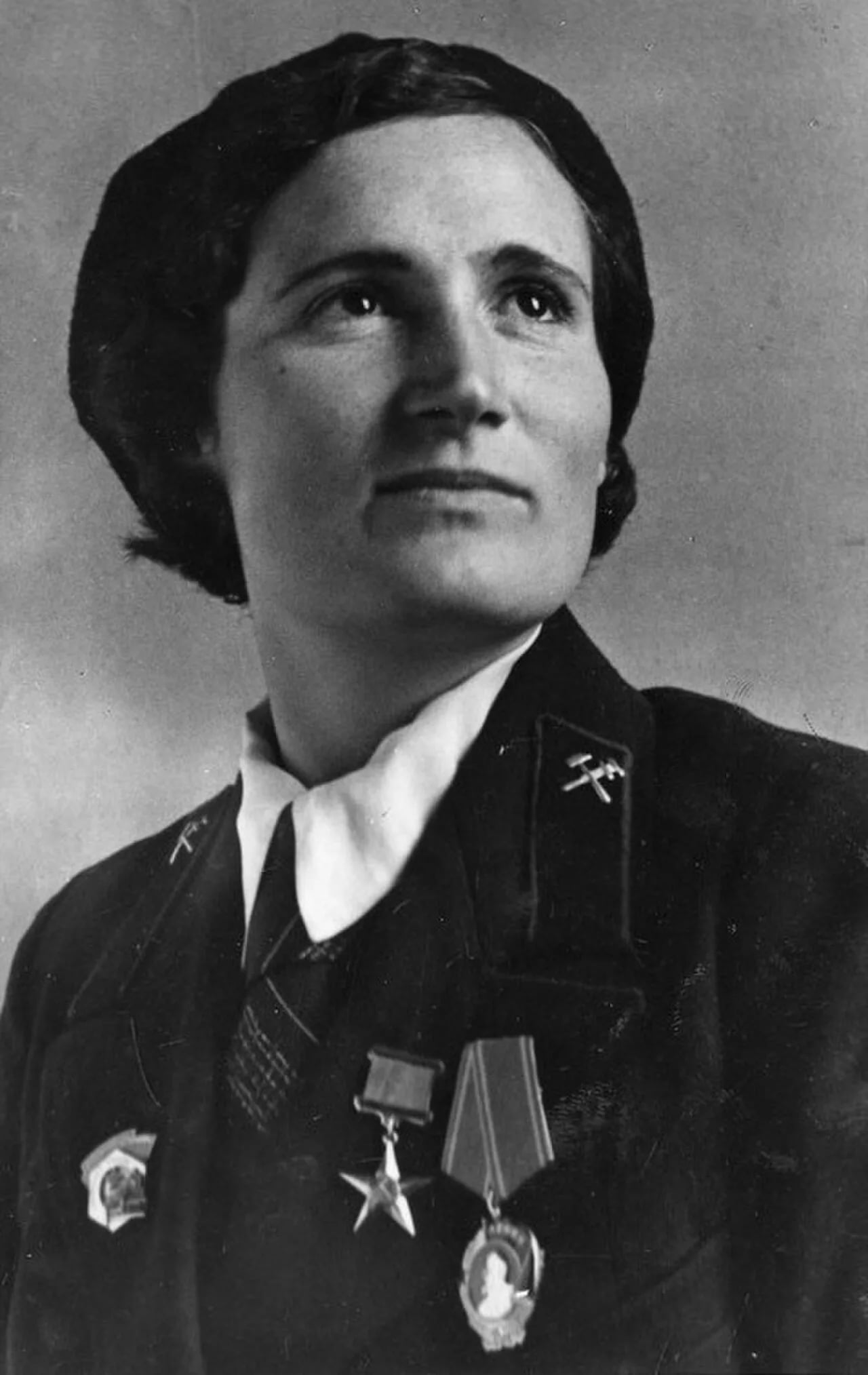 Portrait of Yelena Chukhnyuk (1917–2014) – memorial page