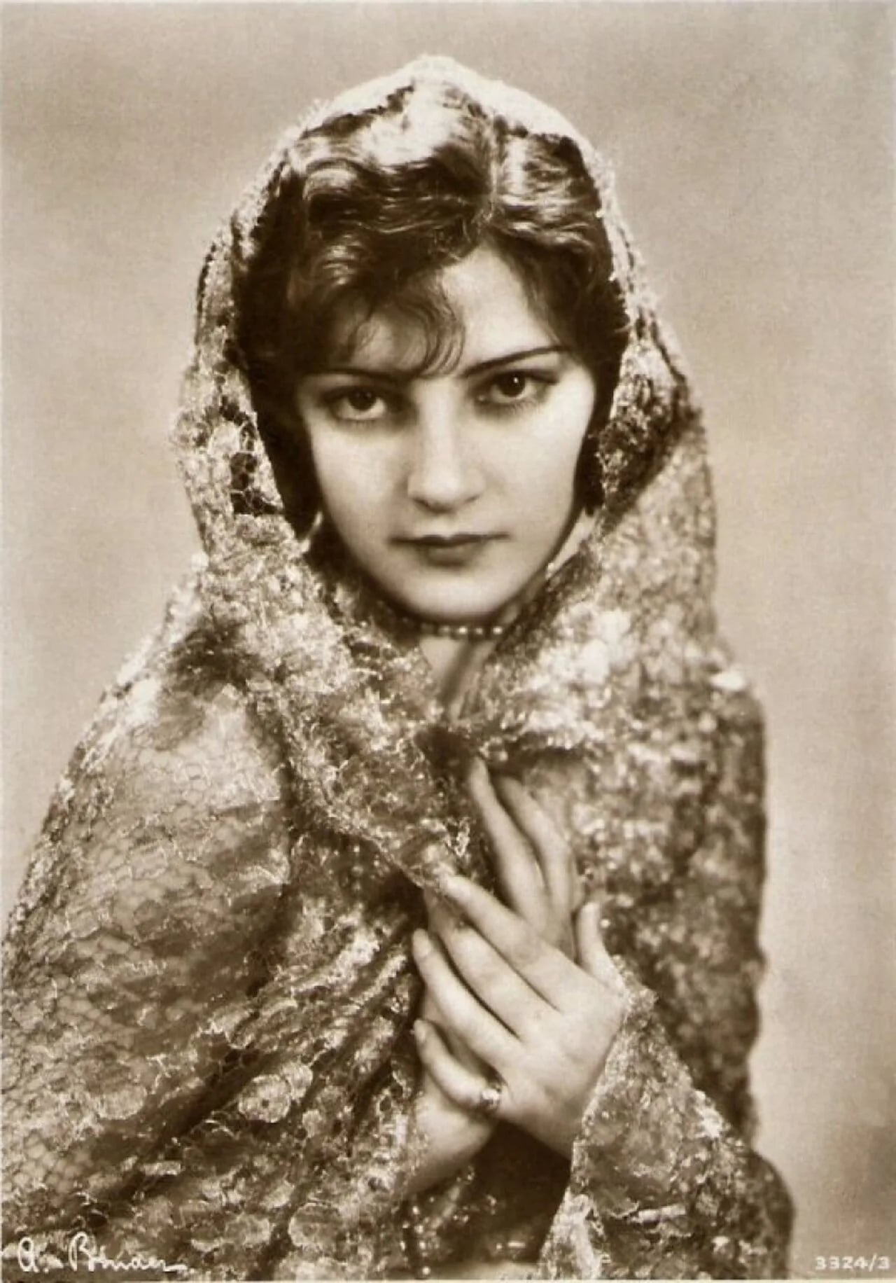 Portrait of Ita Rina (1907–1979) – memorial page
