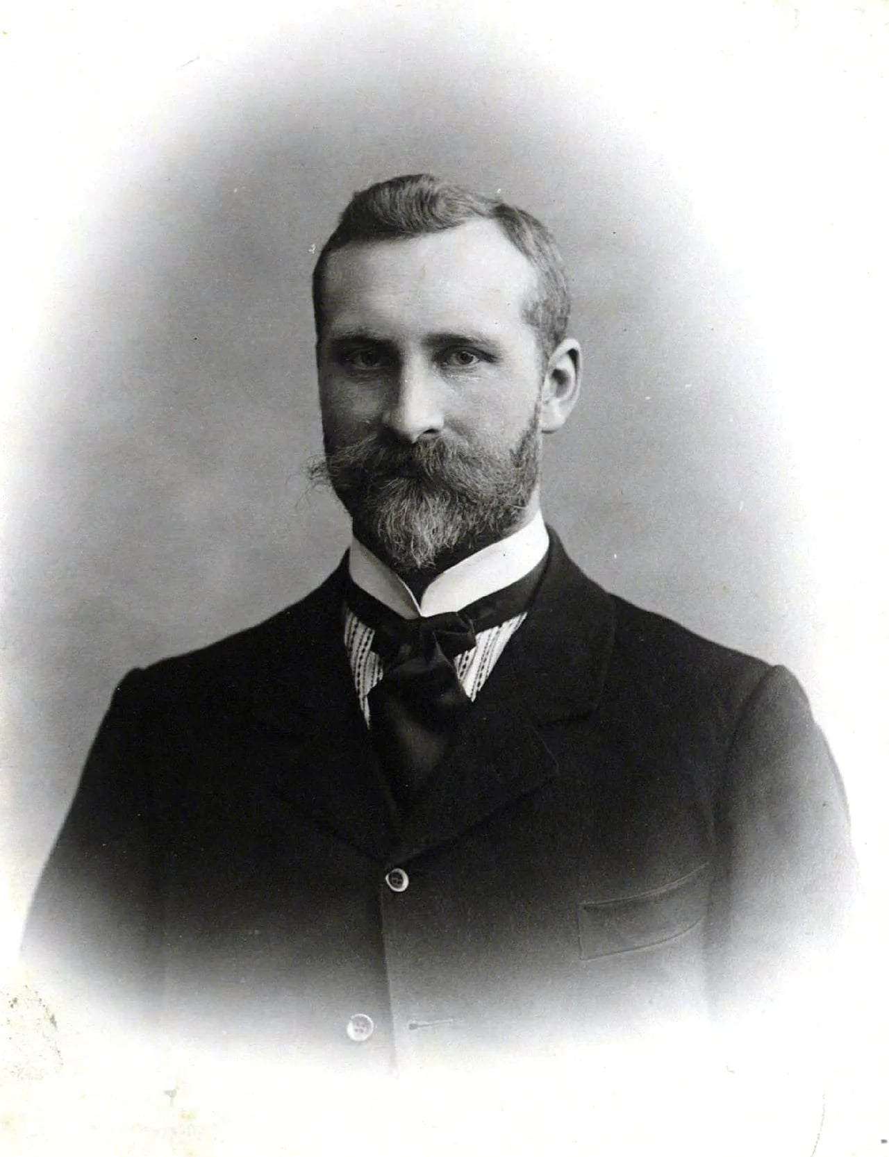 Portrait of Tõnis Jürine (1873–1947) – memorial page