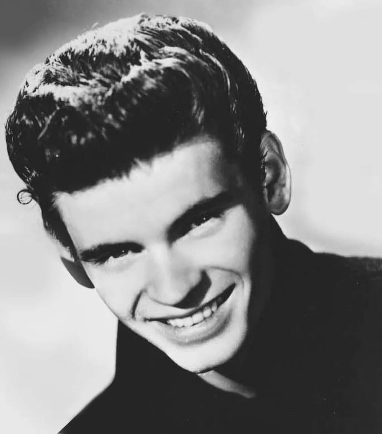 Portrait of Don Everly (1937–2021) – memorial page